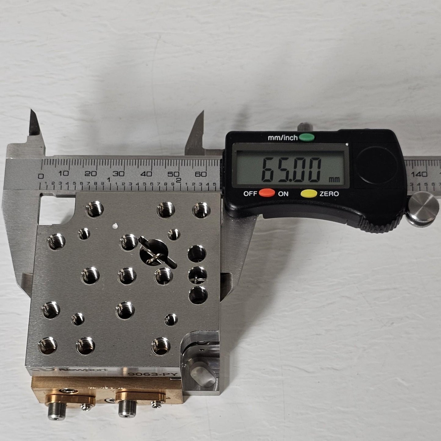 Newport 9063-PY Precision Two-Axis Tilt platform Stage 65x65mm 2° Rotation