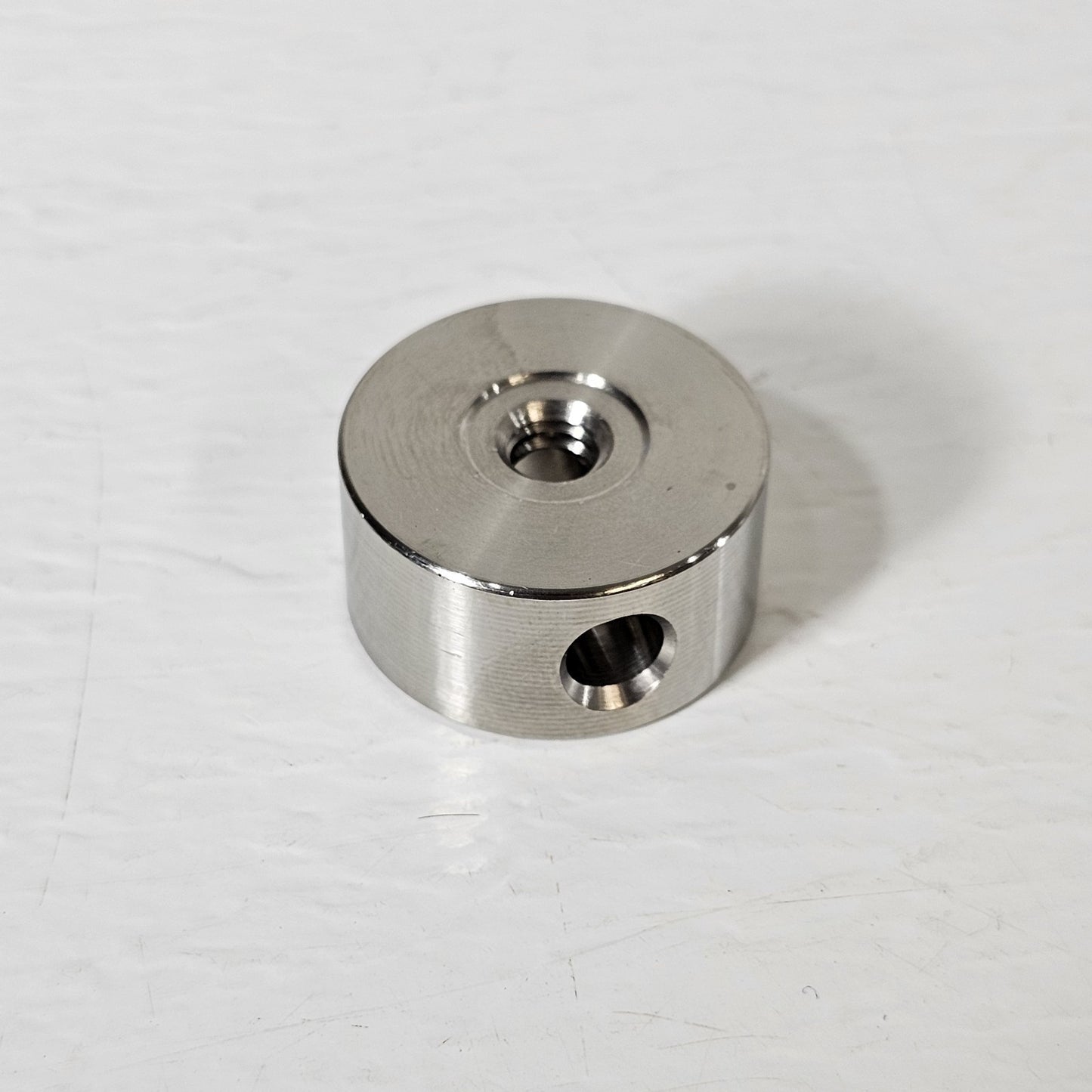 Thorlabs RS05 1" OD Pillar Post 1/4-20 Tapped Center Threads 1/2" L