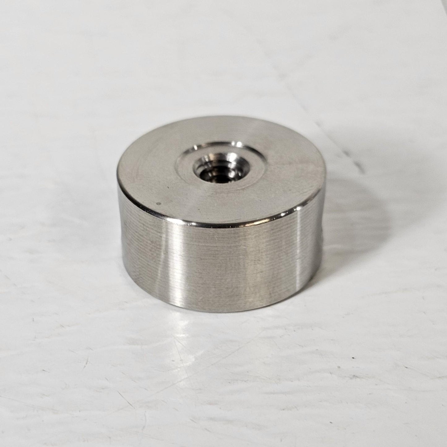Thorlabs RS05 1" OD Pillar Post 1/4-20 Tapped Center Threads 1/2" L
