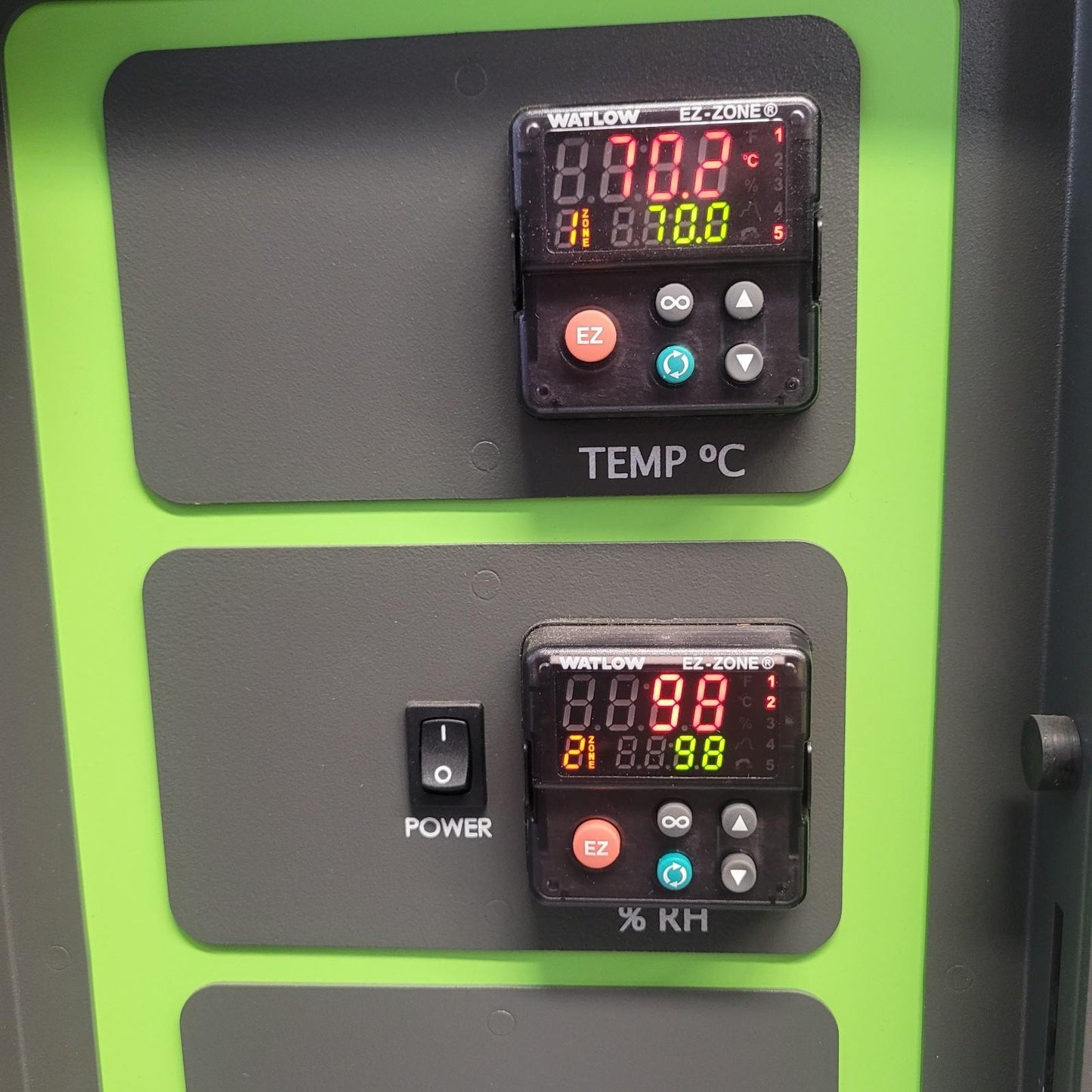TESTED Caron 6010-1 Temperature & Humidity Environmental Test Chamber 10 Cu Ft.