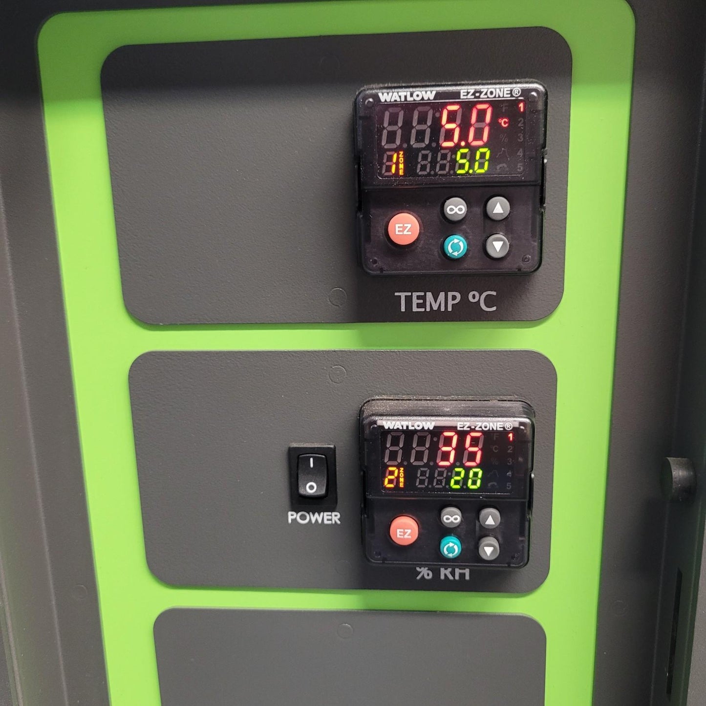 TESTED Caron 6010-1 Temperature & Humidity Environmental Test Chamber 10 Cu Ft.