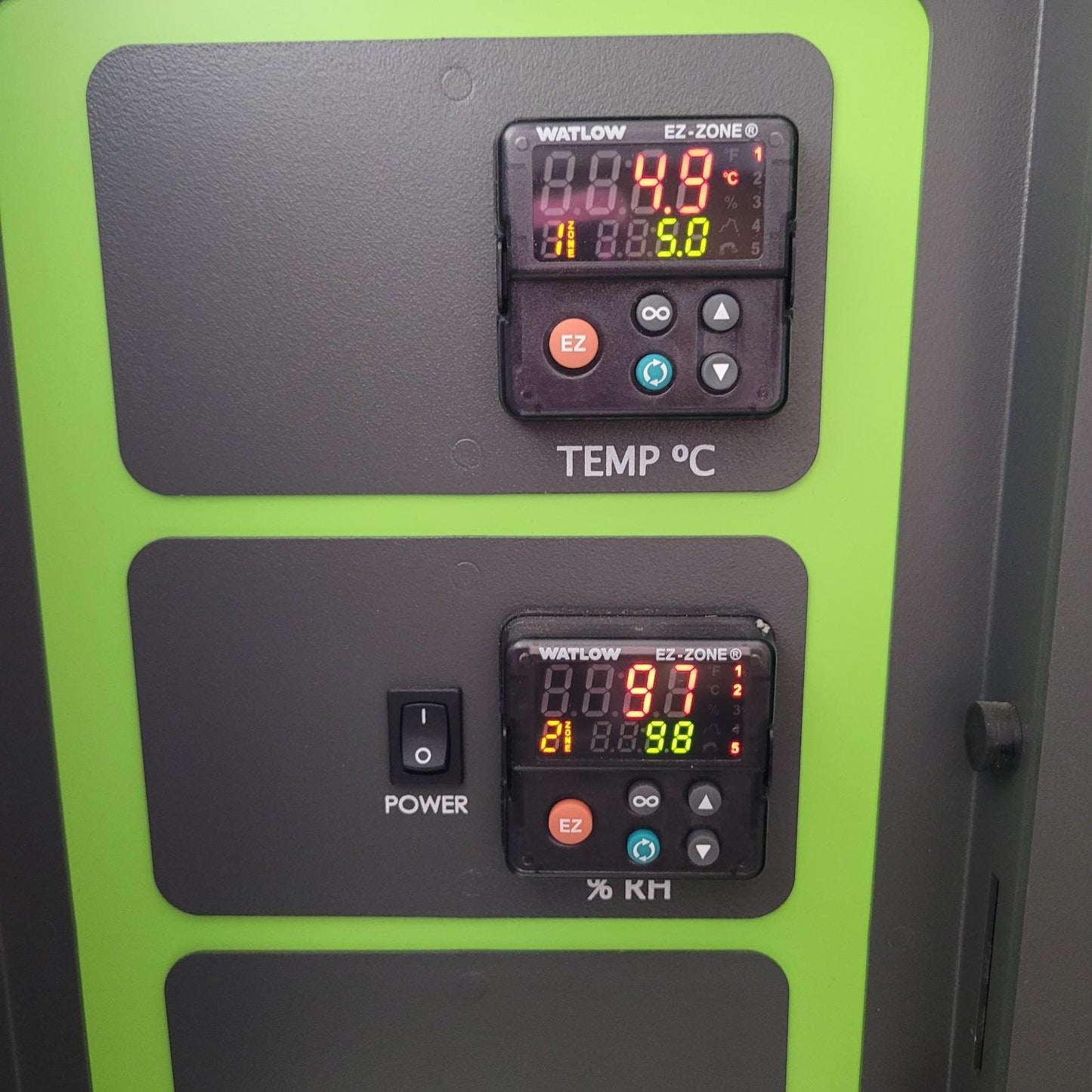 TESTED Caron 6010-1 Temperature & Humidity Environmental Test Chamber 10 Cu Ft.