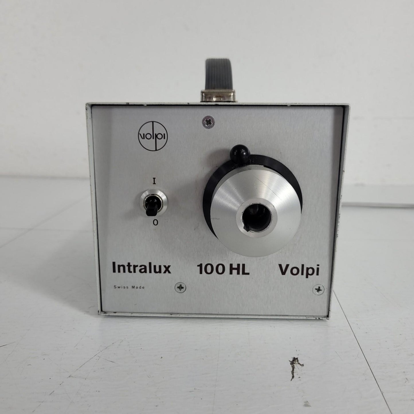 Volpi Intralux 100HL Portable Fiber Optic Illuminator Light Source 120V 50/60Hz