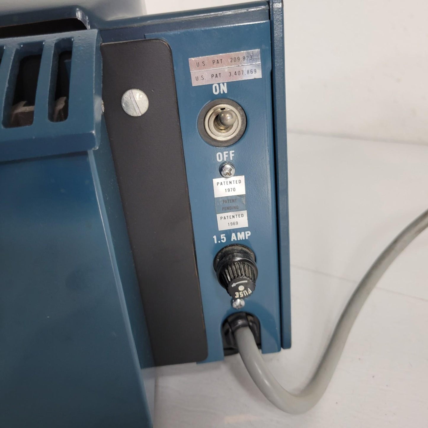TESTED Coleman 6/20 Junior II Optical Spectrophotometer Colorimetry Cuvette