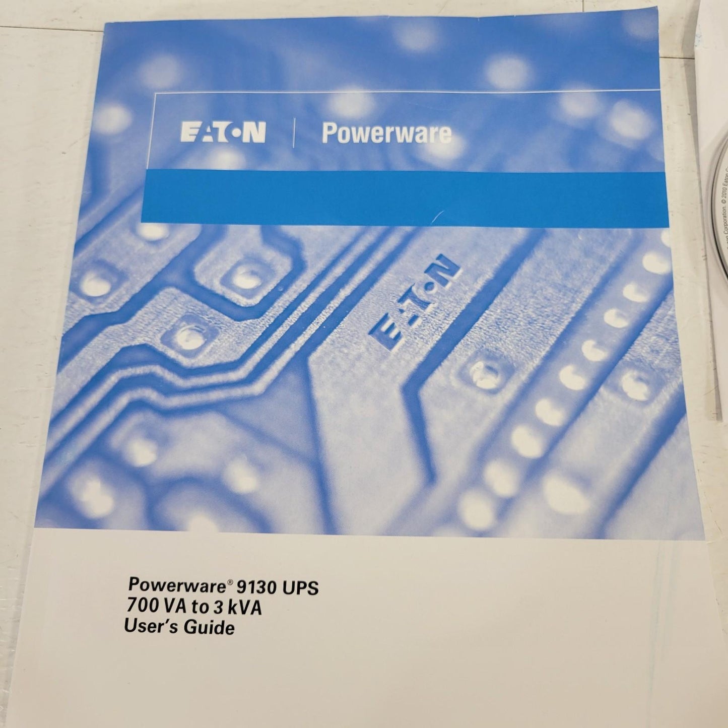 Eaton 103004871 Software CD Rev 9 & 164201718 9130 UPS 700 VA/3kV Users Guide