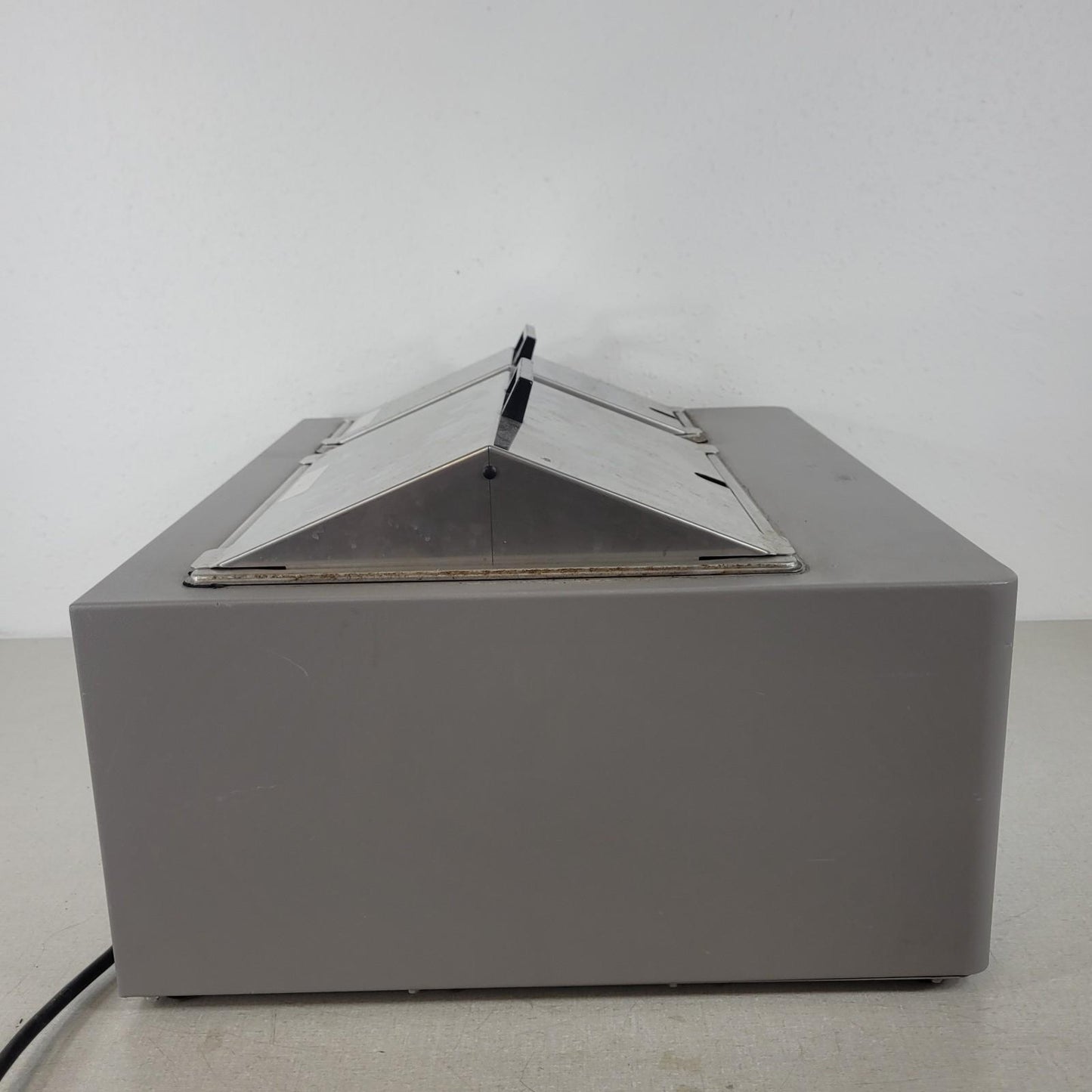 TESTED- VWR Shel Lab 1255 Dual Chamber Laboratory Digital Water Bath 9020932