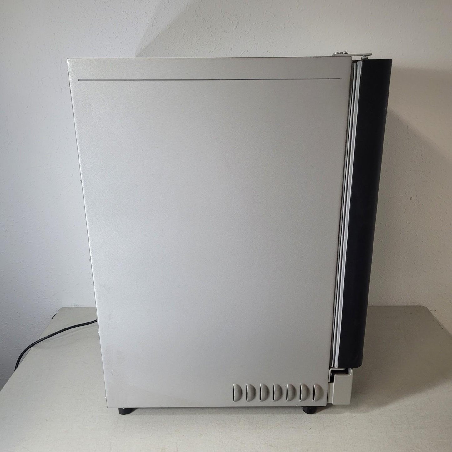 Biolog 71000 Omnilog Microbial Phenotypic Characterization System w/ Control PC