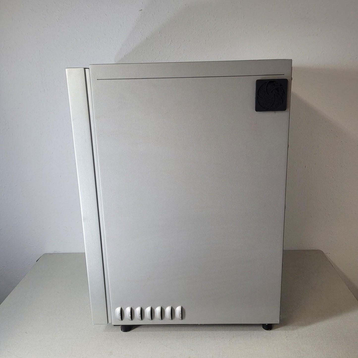 Biolog 71000 Omnilog Microbial Phenotypic Characterization System w/ Control PC