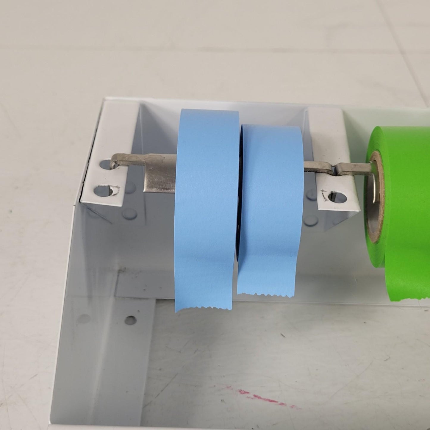 VWR 89097-896 Multiple Roll Tape Dispenser 1" Core With Tape Metal Sheet