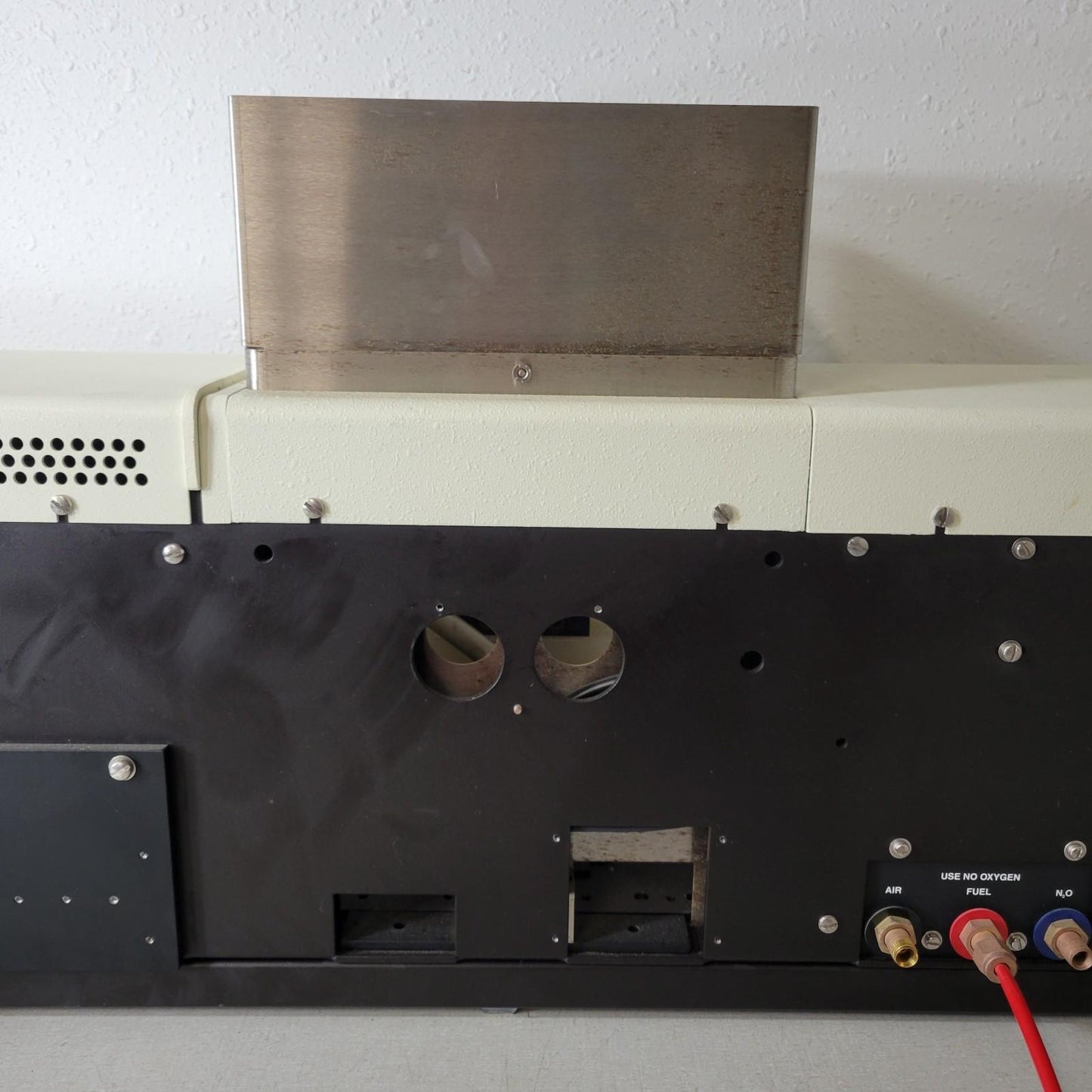 *Read Description* Buck Scientific 210-VGP Atomic Absorption Spectrophotometer