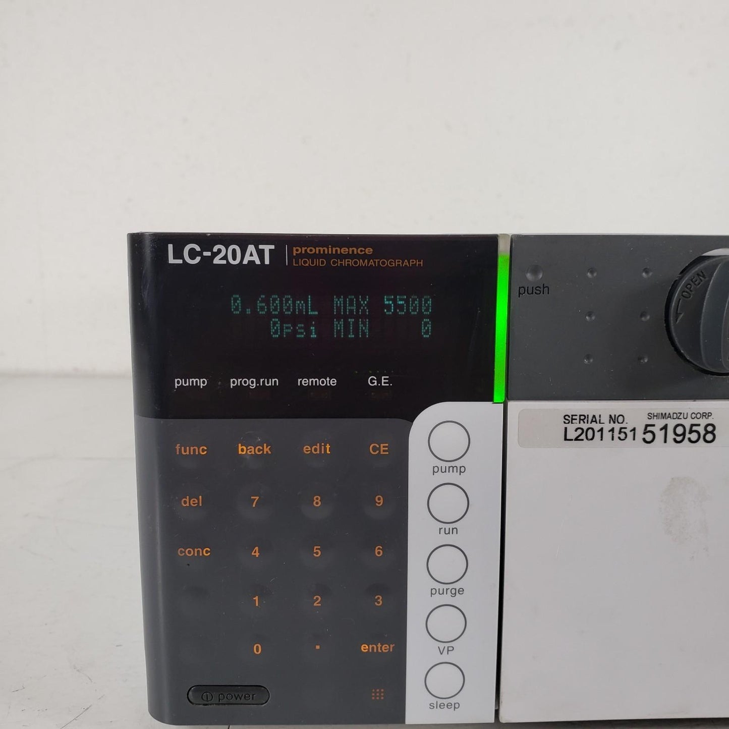 Shimadzu LC-20AT Prominence HPLC Liquid Chromatograph Pump 228-45001-32