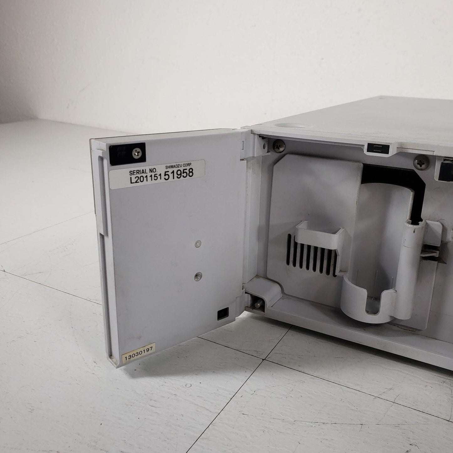 Shimadzu LC-20AT Prominence HPLC Liquid Chromatograph Pump 228-45001-32