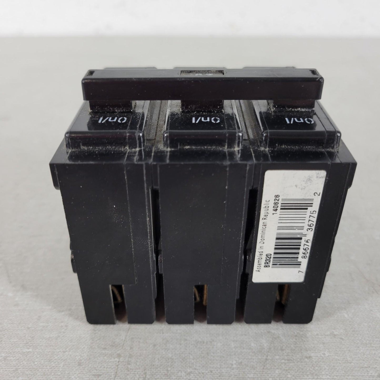 EATON BR320 C320 HACR Type Breaker Switch 240V Cu/Al 3 Pole