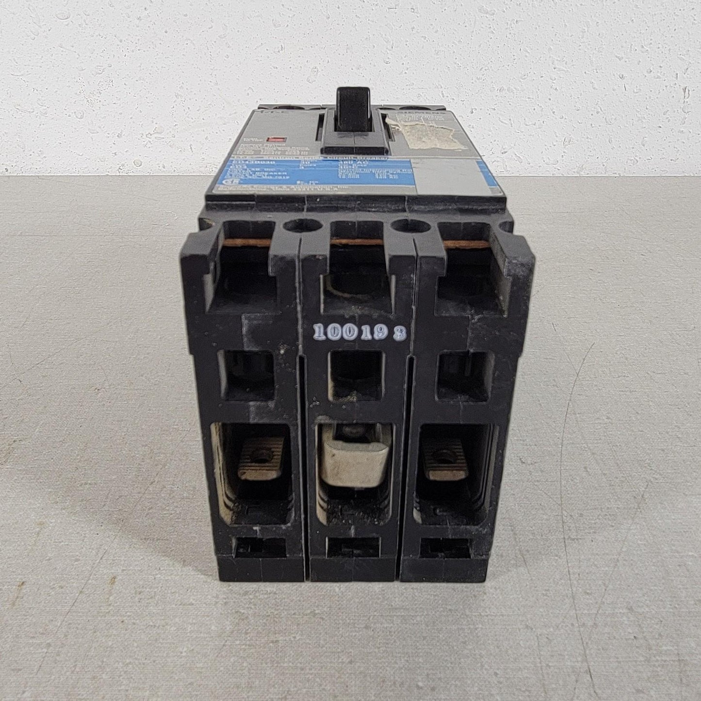 SIEMENS ED43B030 ED4 Sentron Series Circuit Breaker Max Interupt 220/240V 65A