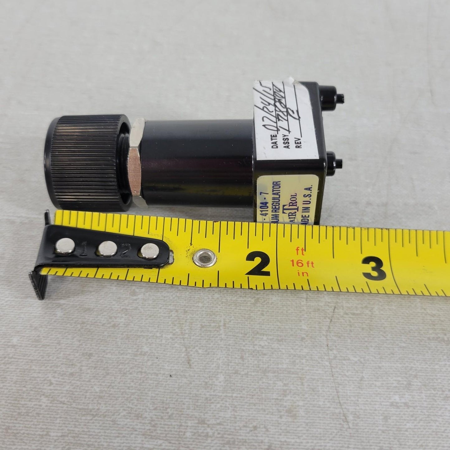 AirTrol Vacuum Regulator V-4104-7 Three 1/8" Hose Connectors 21 Turn Adjustment