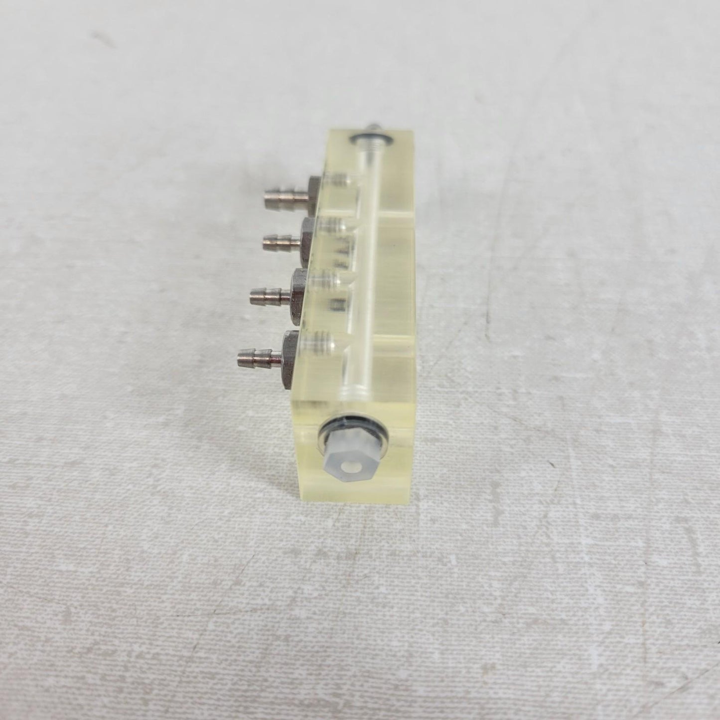 Beckman Coulter Burkert 625438B Air Fluid Passthrough Manifold Block 4 Station