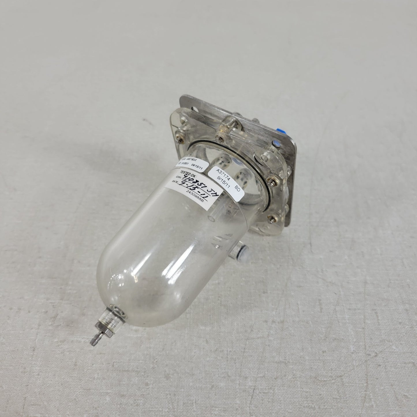 Beckman Coulter Pressure Chamber Bowl A37174 Used Clean Multi Port Hose Fittings