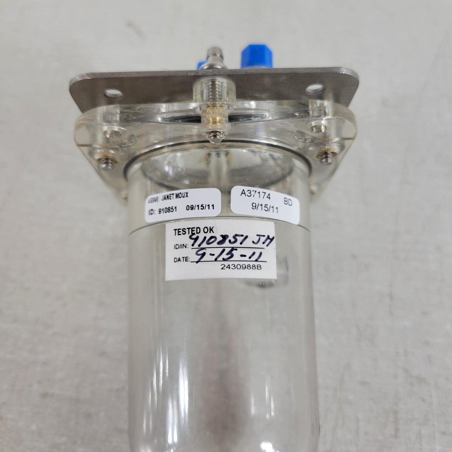 Beckman Coulter Pressure Chamber Bowl A37174 Used Clean Multi Port Hose Fittings