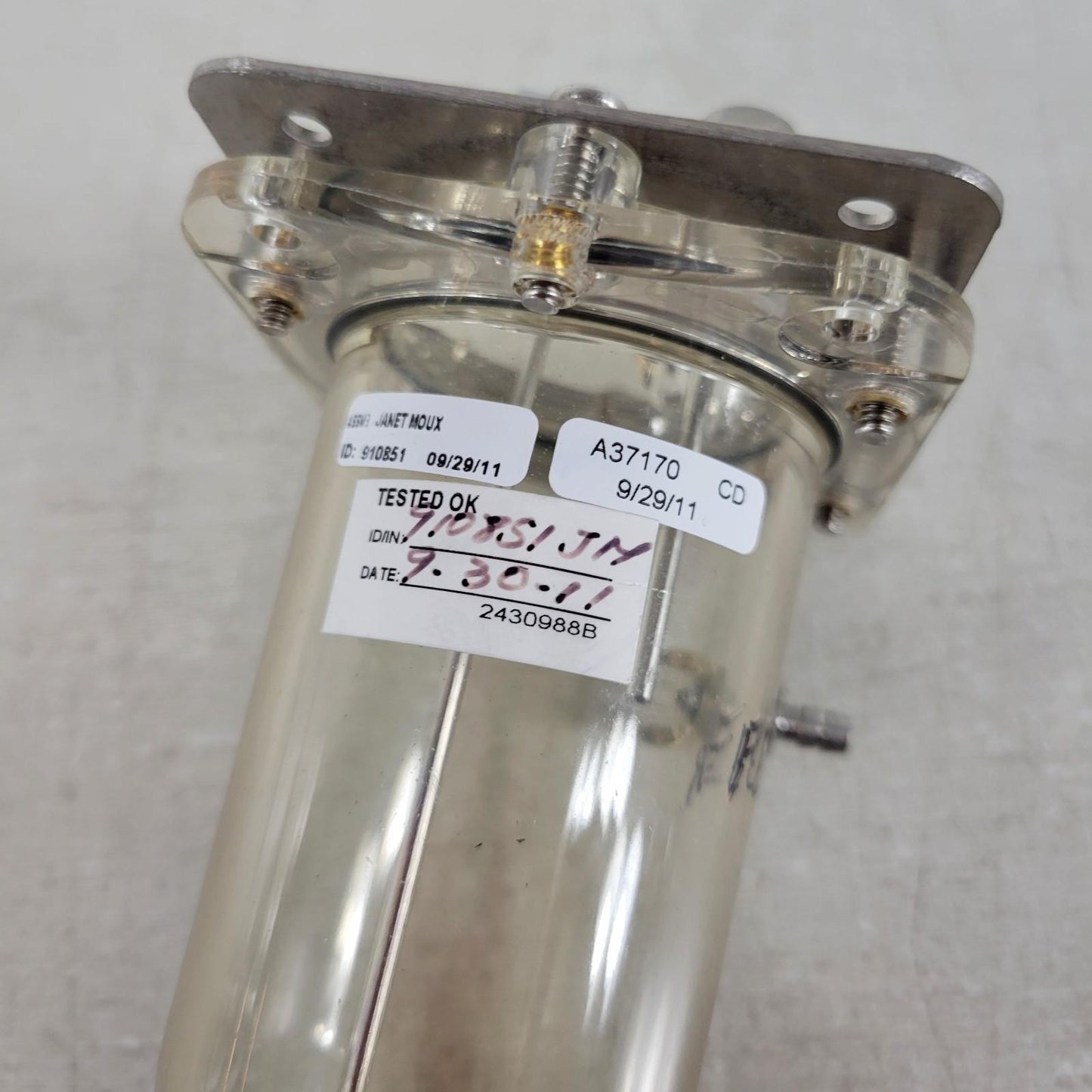 Beckman Coulter A37170 Feeder Analyzer Bowl Used Clean Quad Drain Port Dual Rod