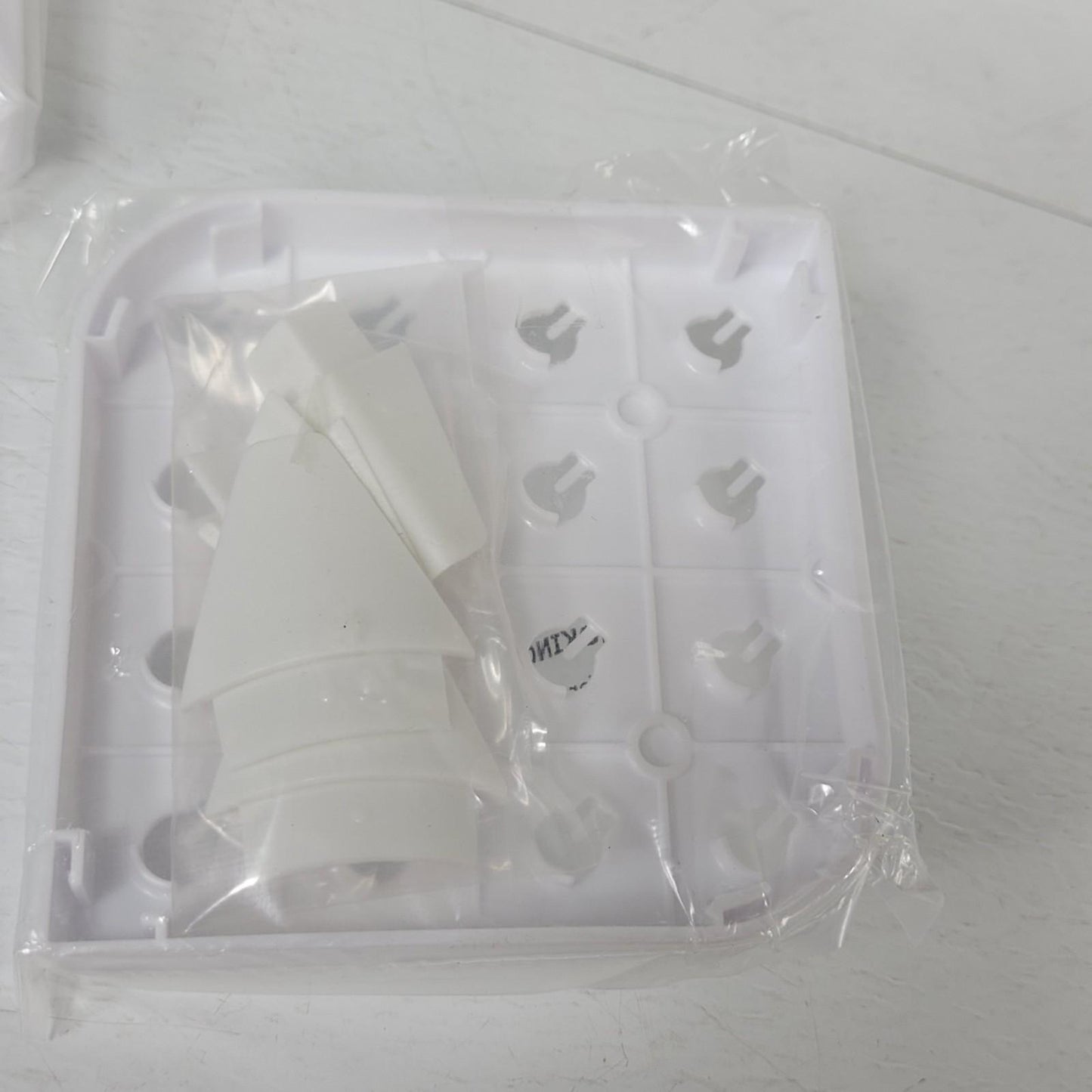 VWR International 82024-504 Floating Racks Pack Of 4, 4x4 1.5 mL Hold 16 Tubes