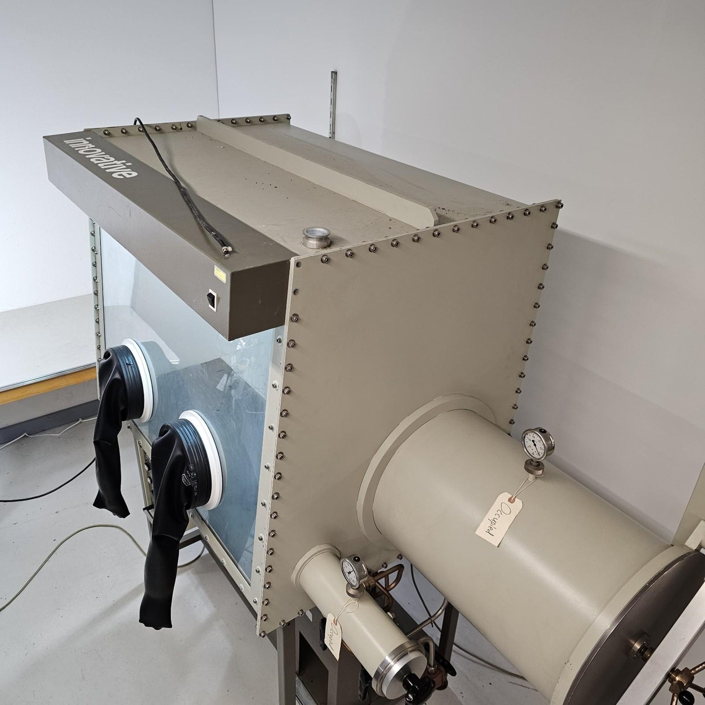 MBRAUN IT Labmaster 100 LM Laboratory Inert Gas Air-Free Glovebox Workstation