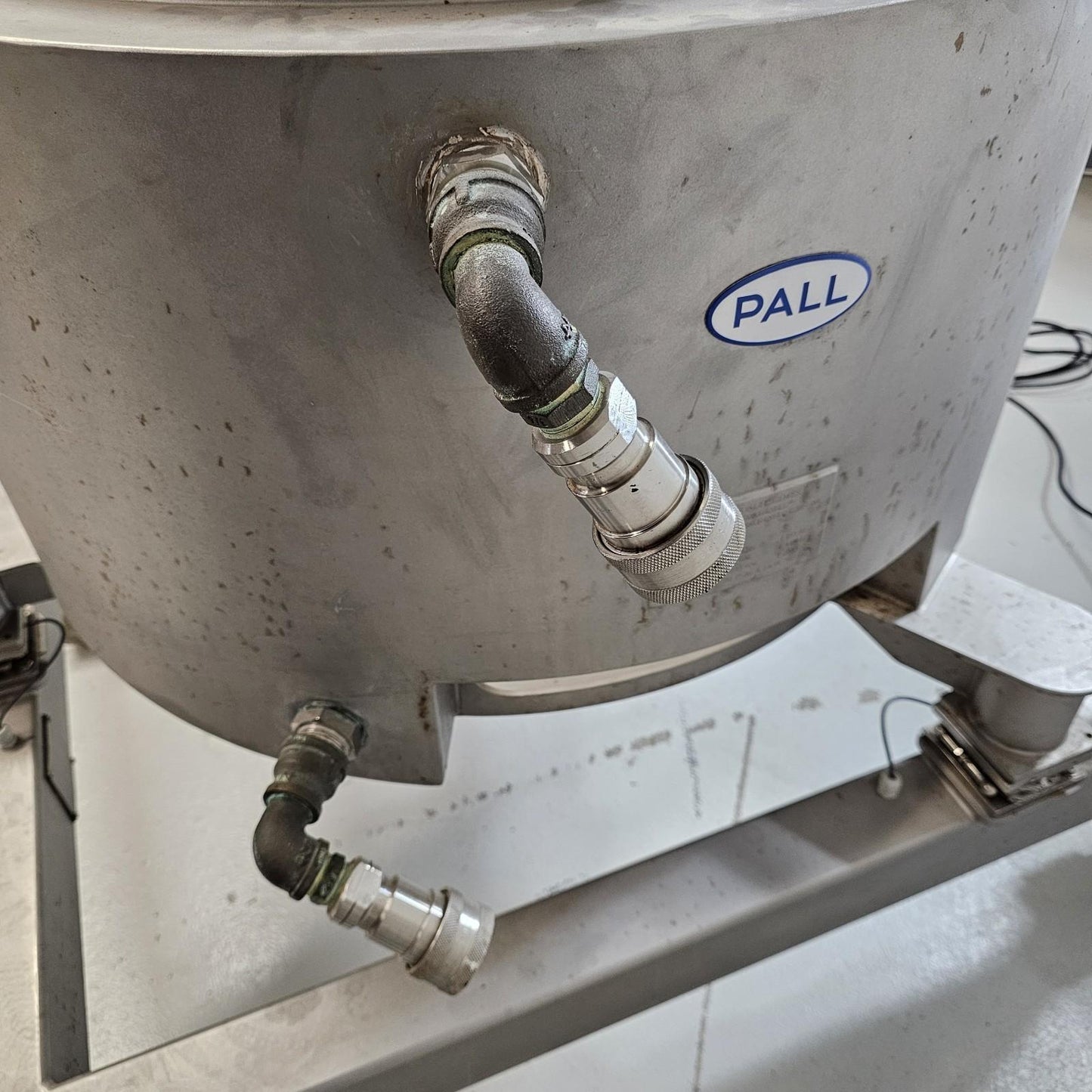 PALL Life Sciences 200L Jacketed Tank SS 304L Single Use Mixer LEV200JR420SLC