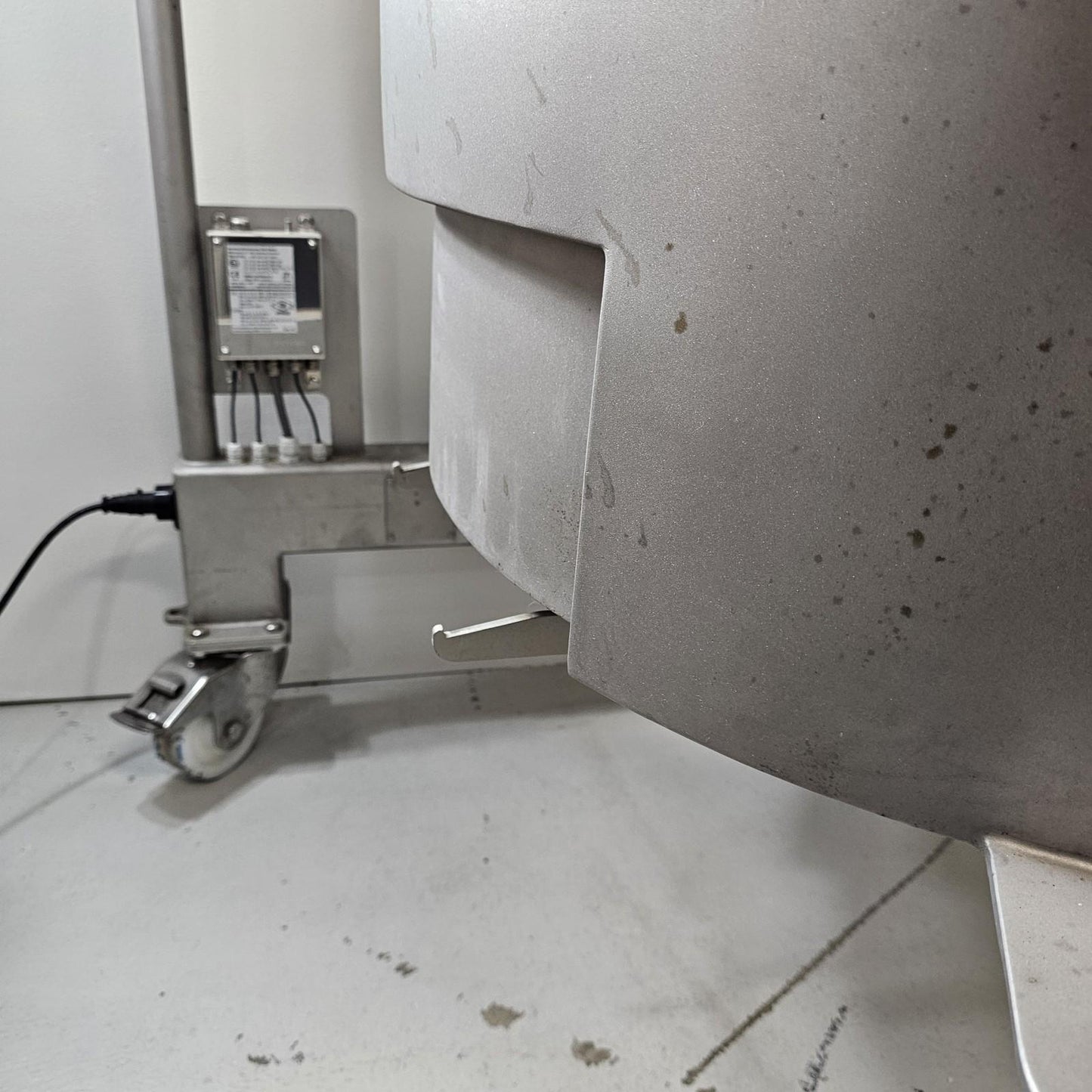 PALL Life Sciences 200L Jacketed Tank SS 304L Single Use Mixer LEV200JR420SLC