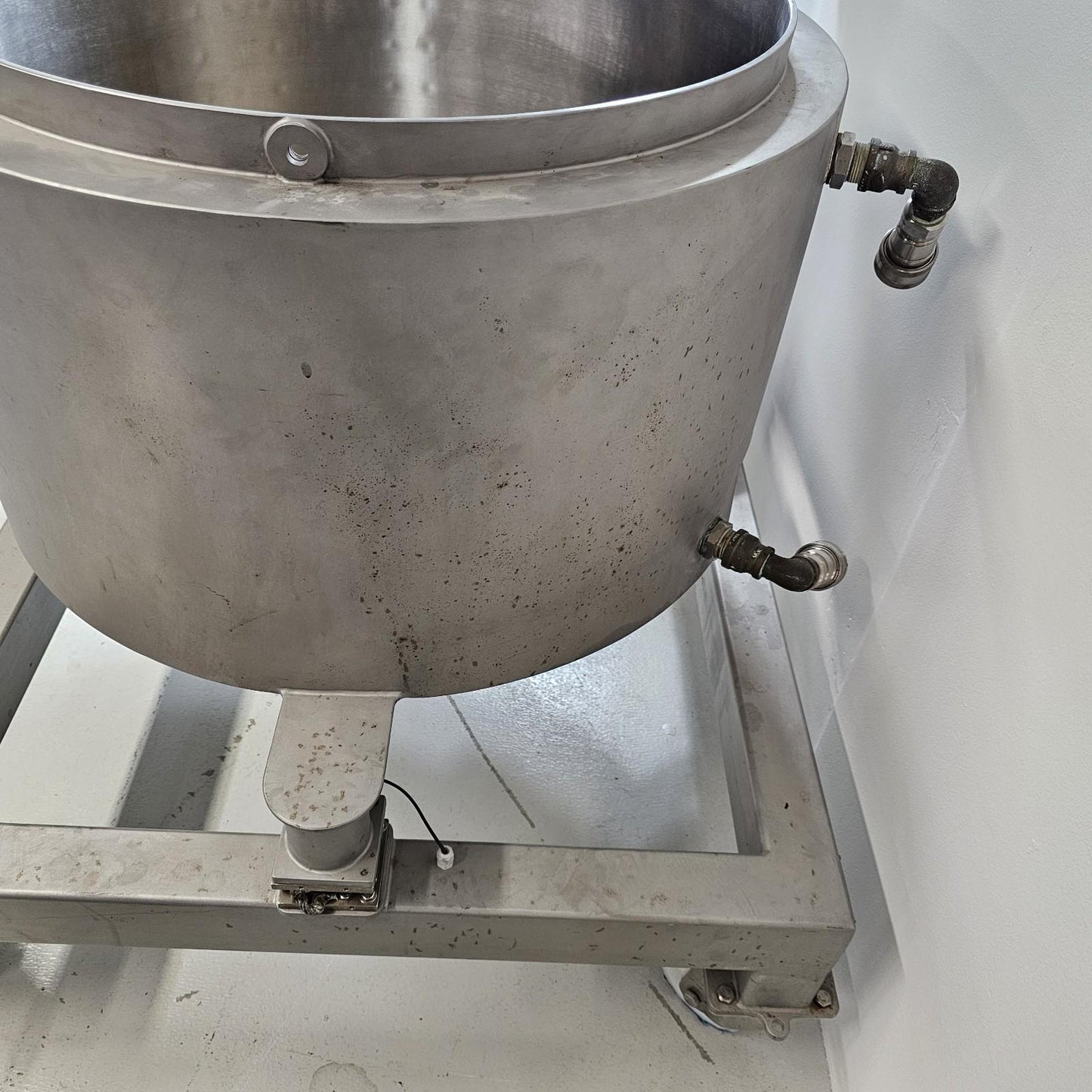 PALL Life Sciences 200L Jacketed Tank SS 304L Single Use Mixer LEV200JR420SLC