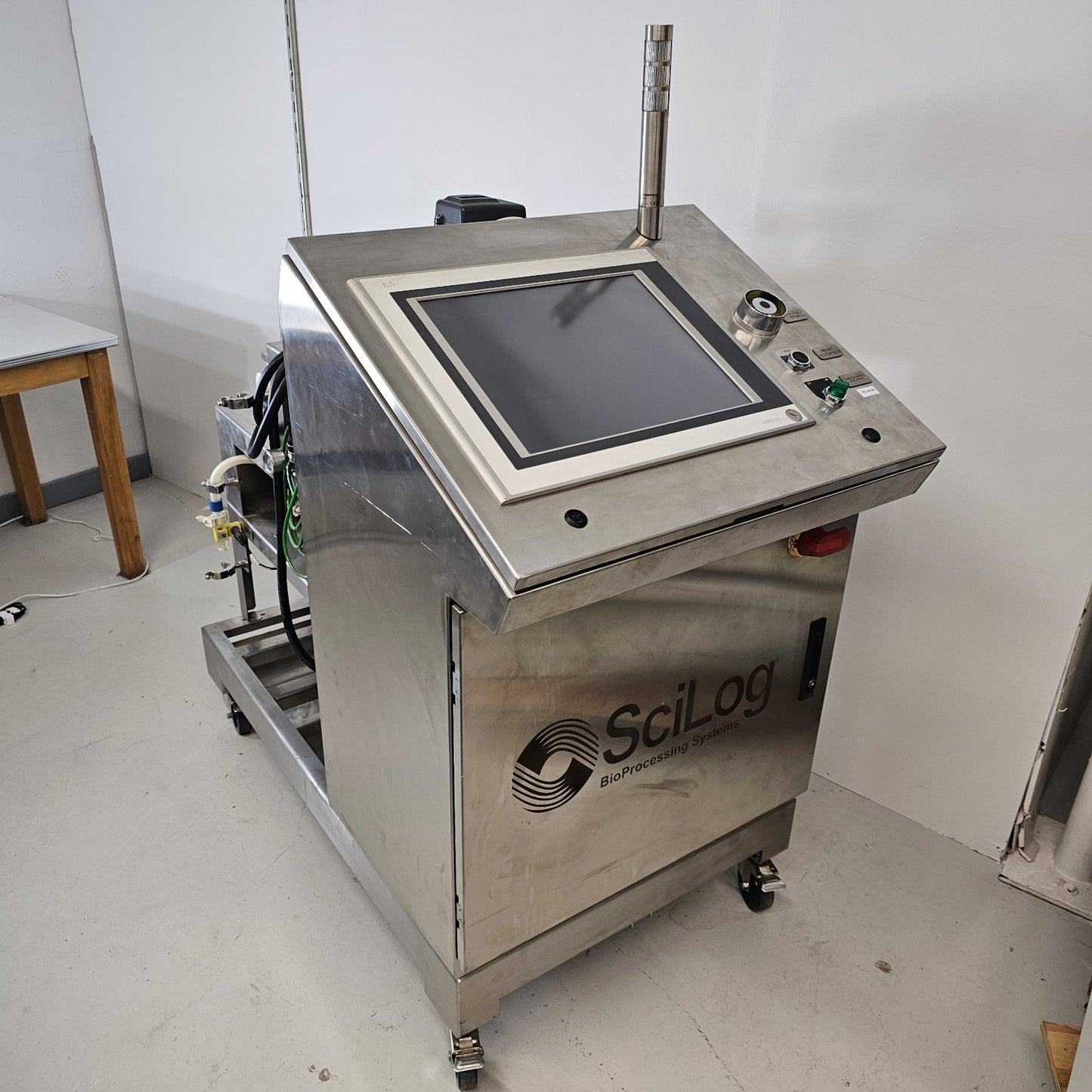 SciLog SciPure 200 Automated Single-Use TFF System NovaSep GMP QuattroFlow 2010