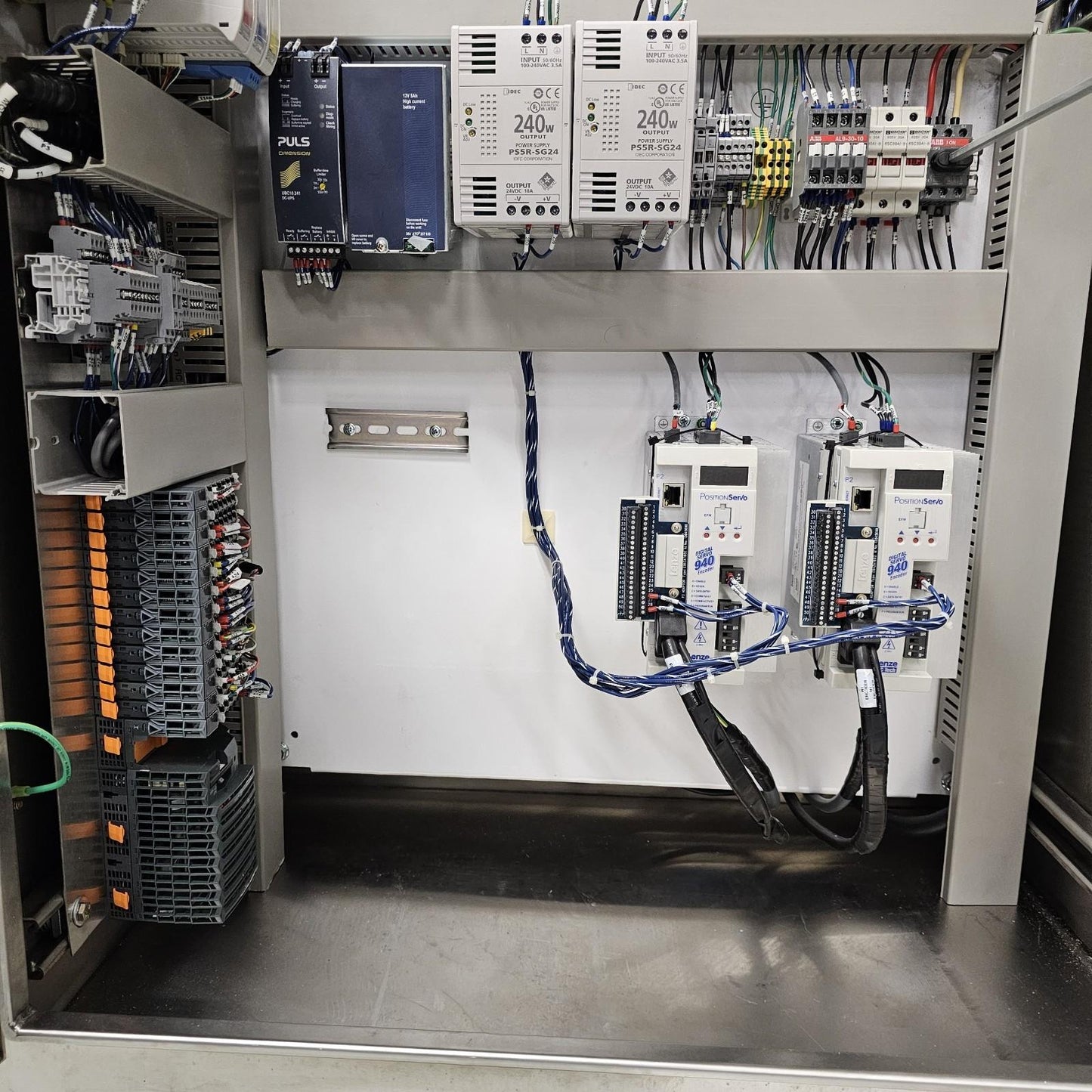SciLog SciPure 200 Automated Single-Use TFF System NovaSep GMP QuattroFlow 2010