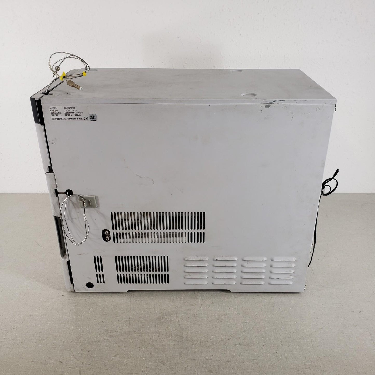 TESTED Shimadzu SIL-20AC HT 228-45133-32 Prominence Auto Sampler HPLC AS Chromat