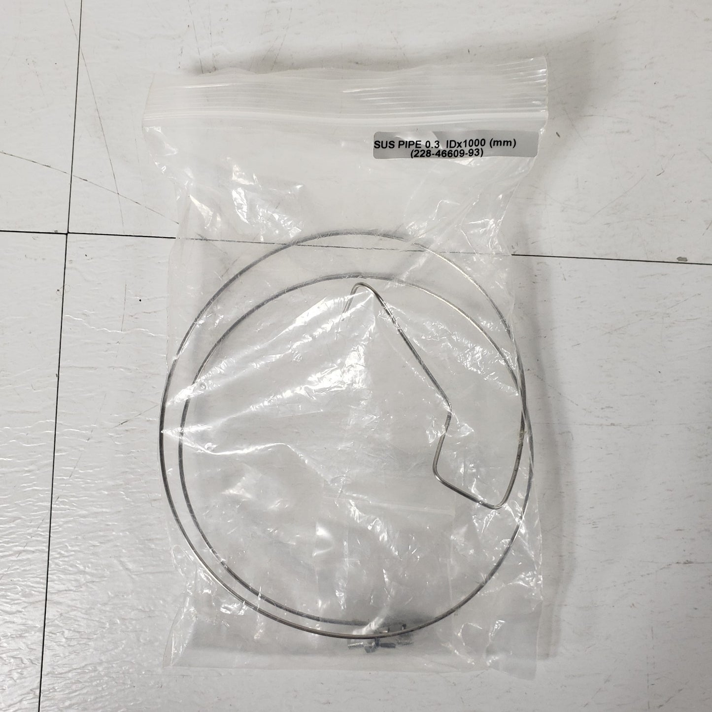 Shimadzu 228-46609-93 SUS Pipe Tube HPLC 0.3mm ID 1000mm Long w/ Fittings