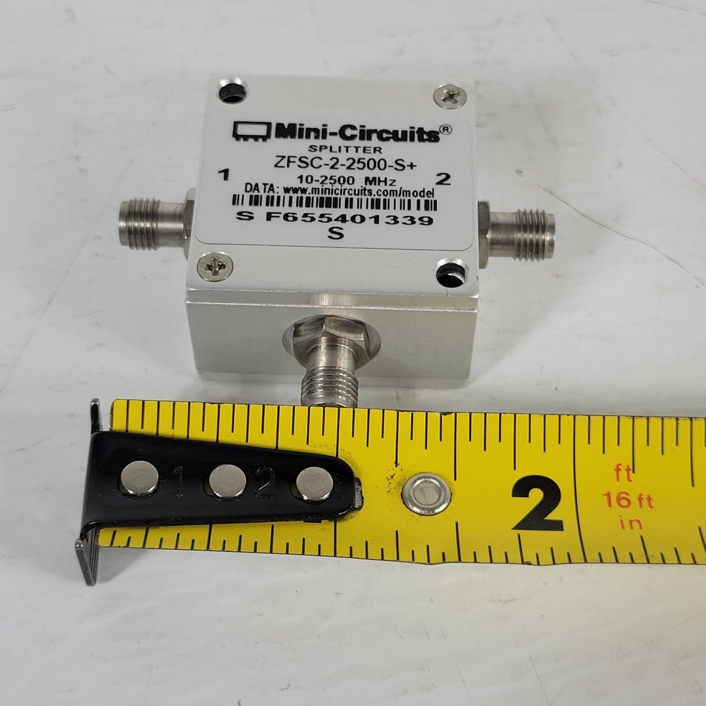 Mini Circuits ZFSC-2-2500-S+ Plus Power Splitter Device Two Way SMA 10-2500MHz