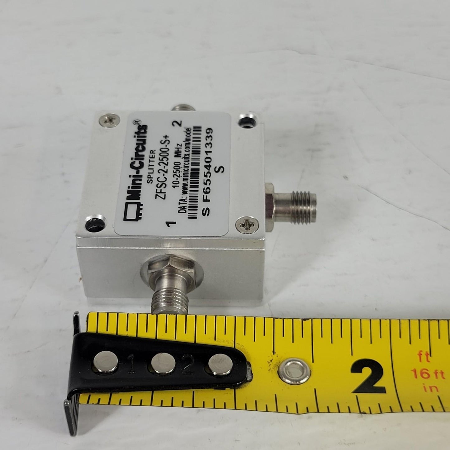 Mini Circuits ZFSC-2-2500-S+ Plus Power Splitter Device Two Way SMA 10-2500MHz