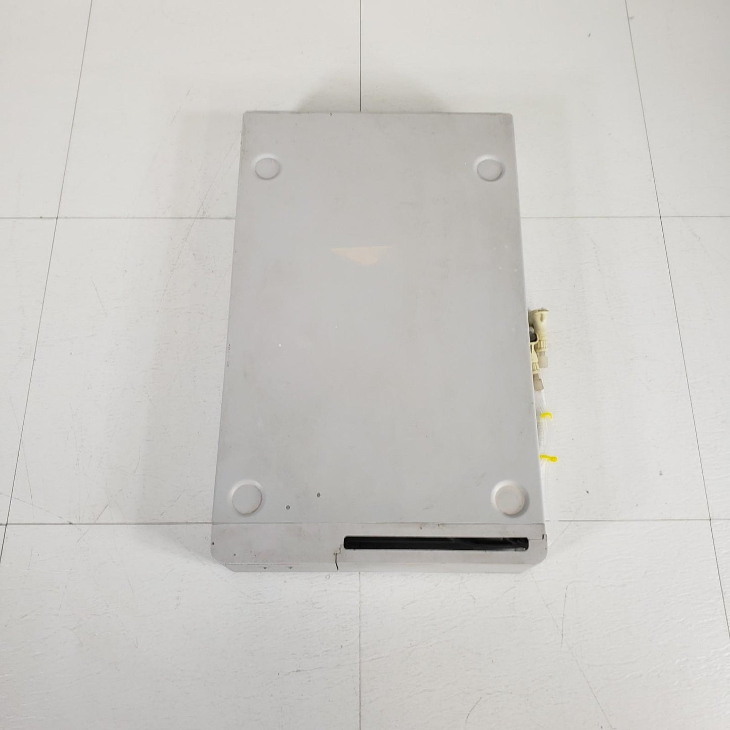 Shimadzu 228-45018-43 DGU-20A3R 3 Channel Prominence HPLC Degassing Unit