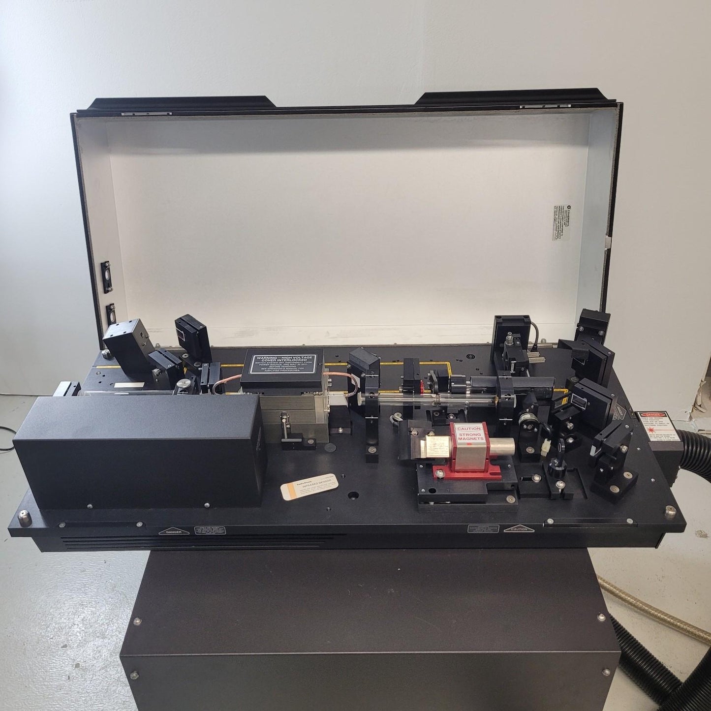 Coherent Infinity 40-100 Tunable Nd:YAG Laser Head 40 Watt Power 1064nm 532/355