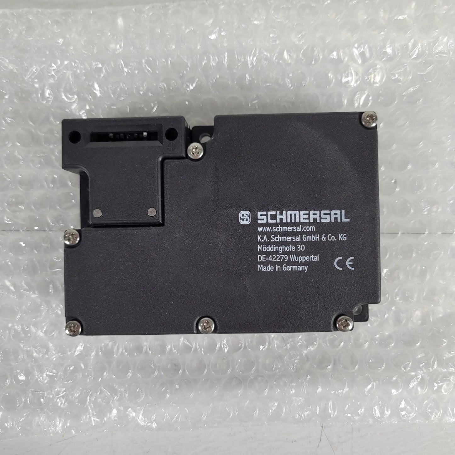 SCHMERSAL AZM 161SK-12/12RK-024 Position Switch With Guard Locking IP67