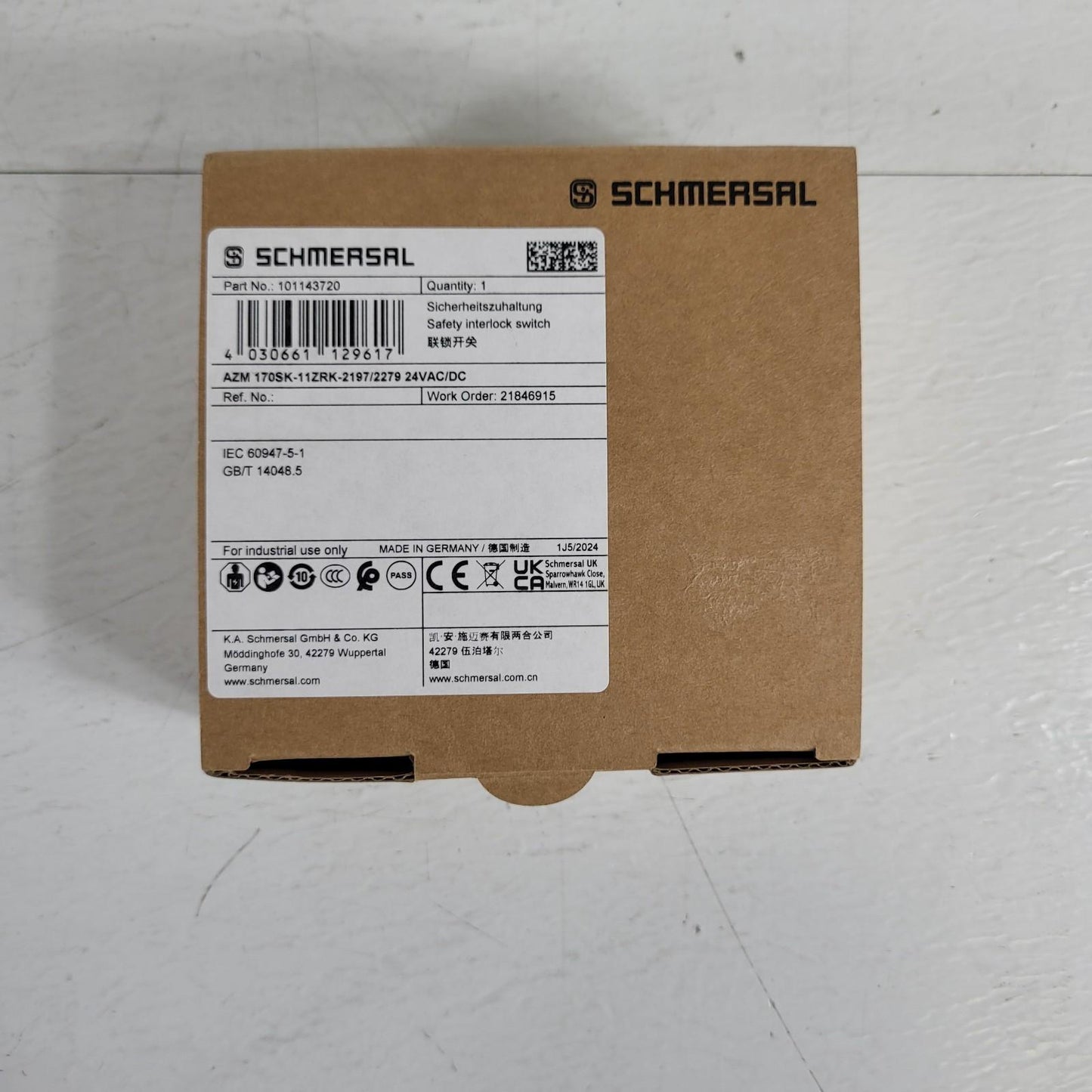 SCHMERSAL AZM170SK-11ZRK-2197 Keyed Interlock Switch 24 VAC/DC