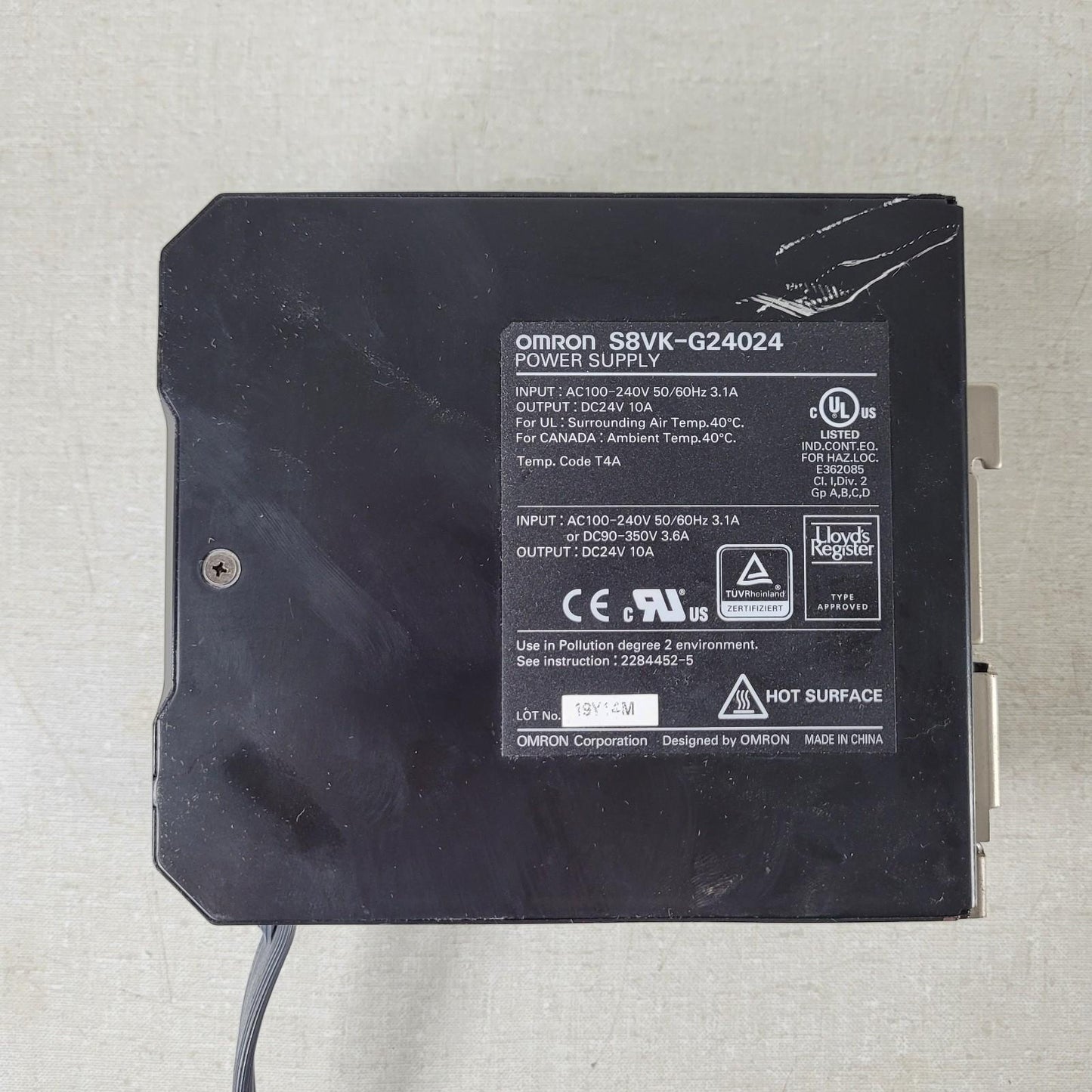 TESTED OMRON S8VK-G24024 Power Supply Output: DC24V 10A Input: AC100-240V