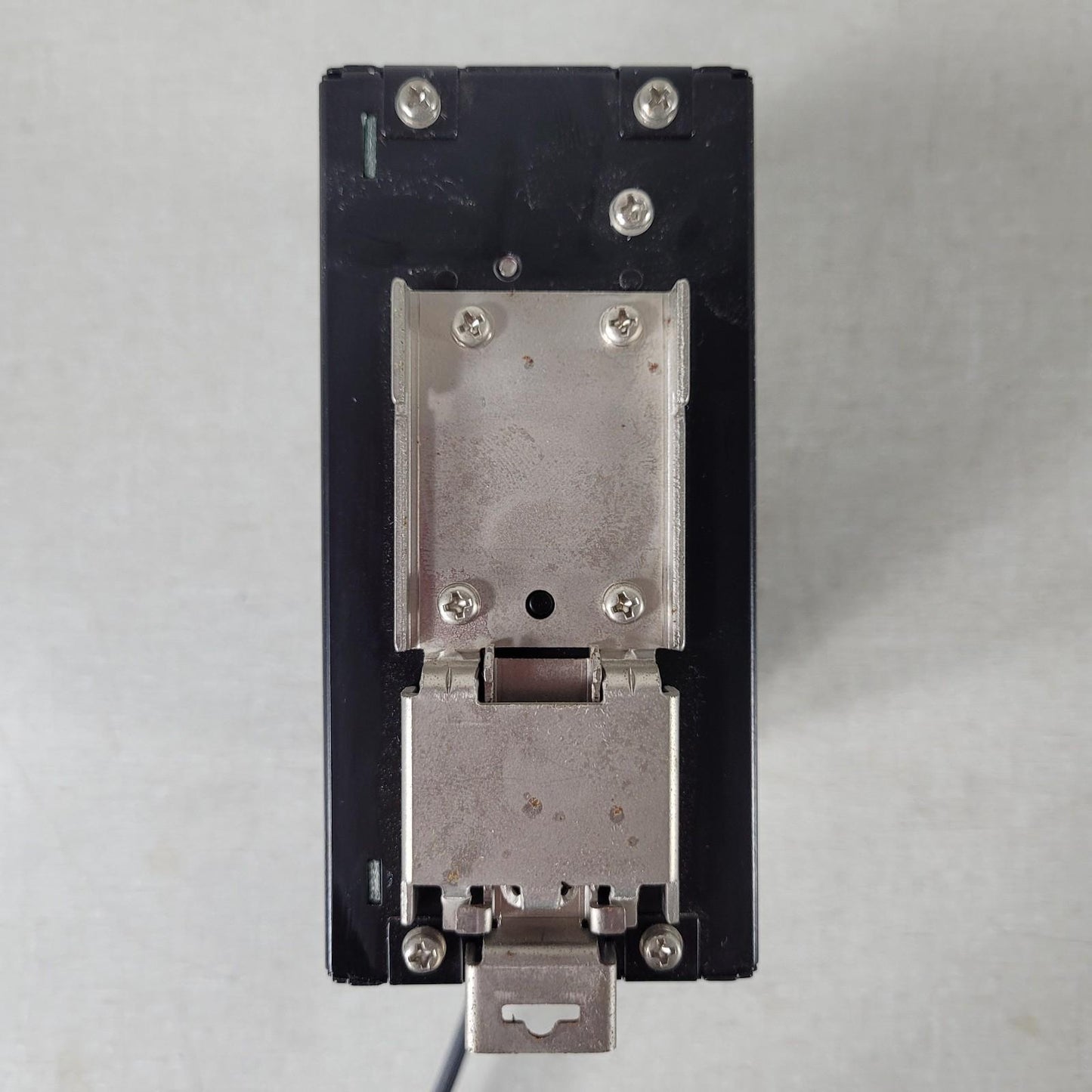 TESTED OMRON S8VK-G24024 Power Supply Output: DC24V 10A Input: AC100-240V