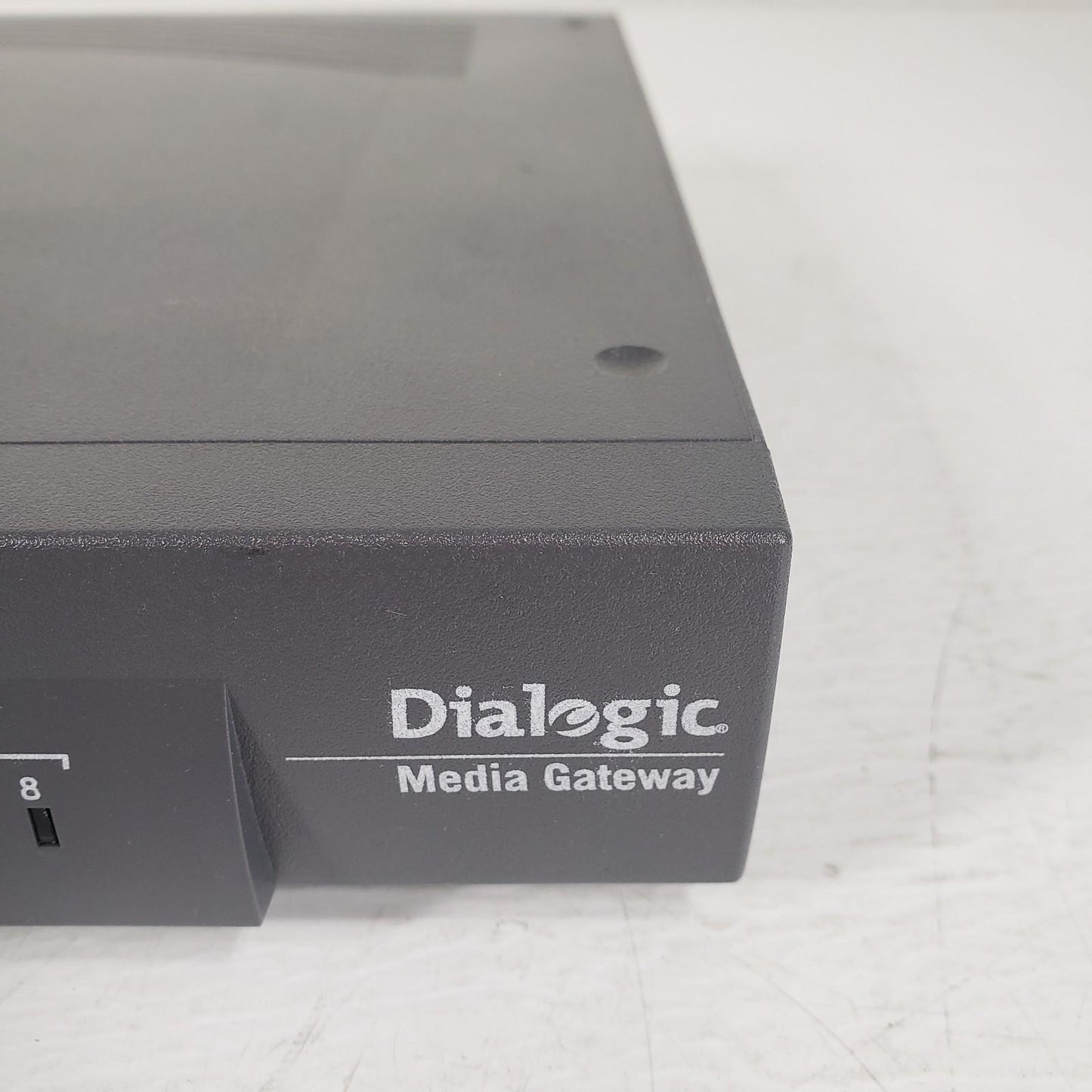 Dialogic PIMG80LS Analog FXO 8-Line Media Gateway DMG1008LSW