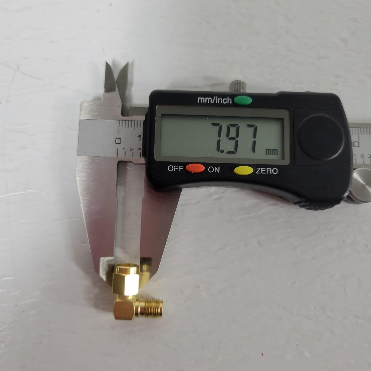 Right Angle 90deg Elbow SMA Connector Male to Female Gold RF Coaxial DC Signals