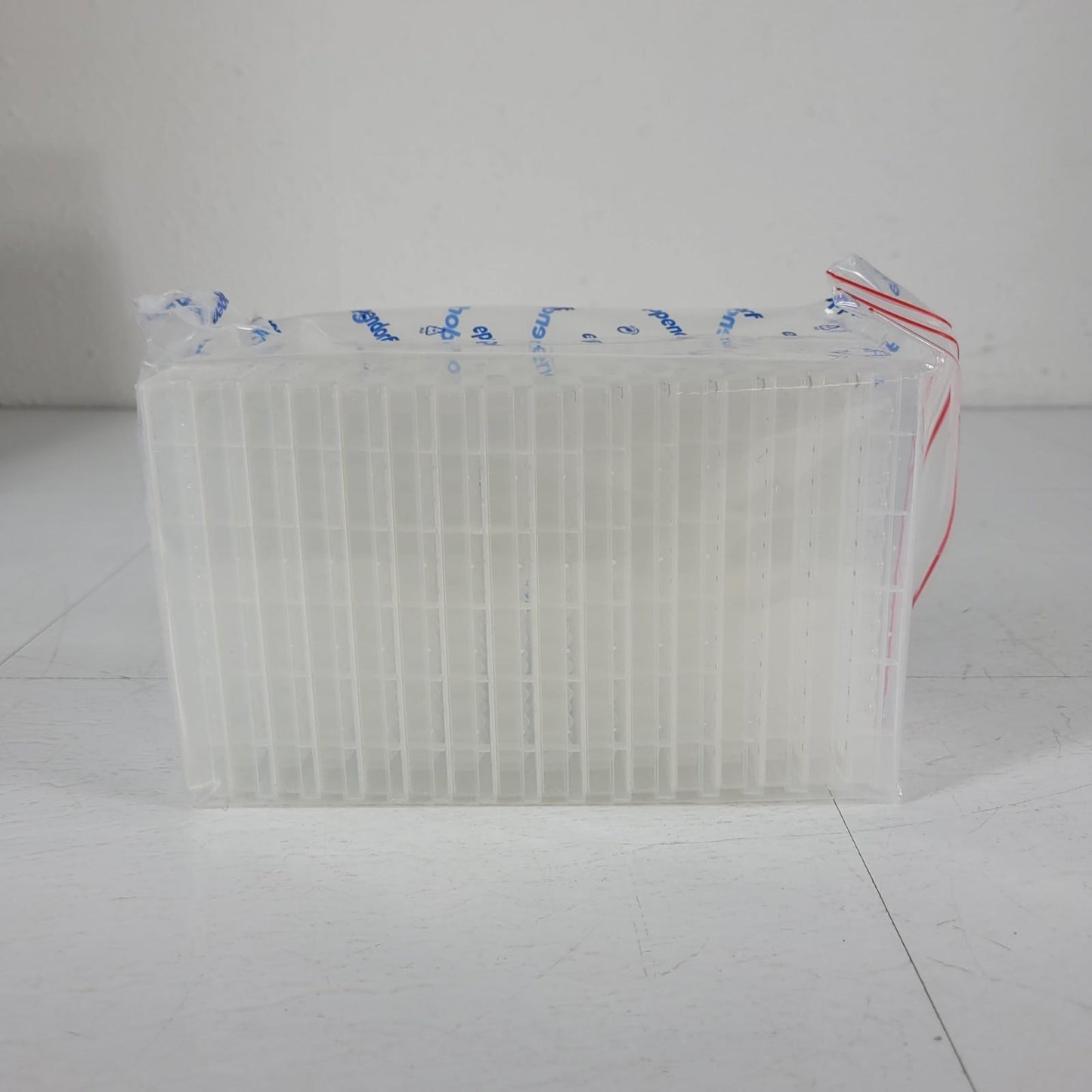 Eppendorf 0030603303 Microplate 96/V-PP White Border 45 Total Plates Partial Box