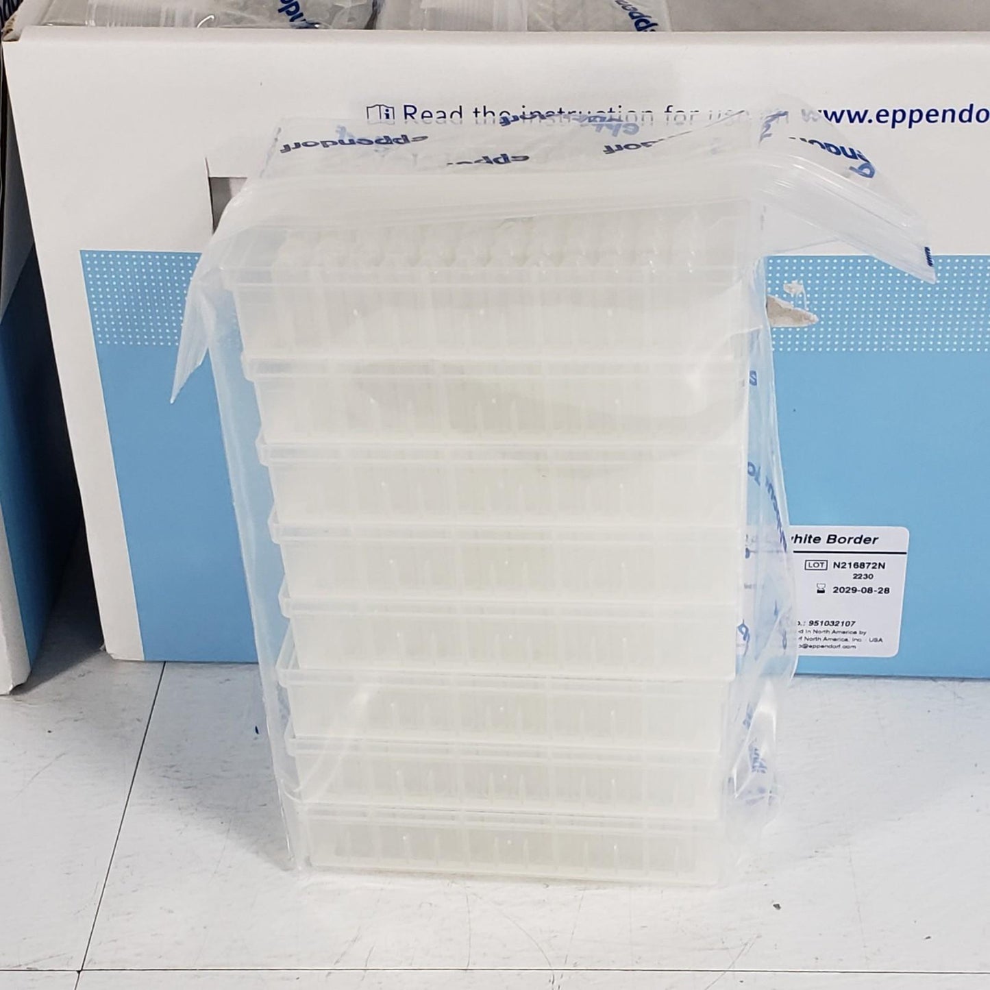Eppendorf 951032107 Deepwell Plate 96/500 µL 64 Plates Protein LoBind PCR Clean