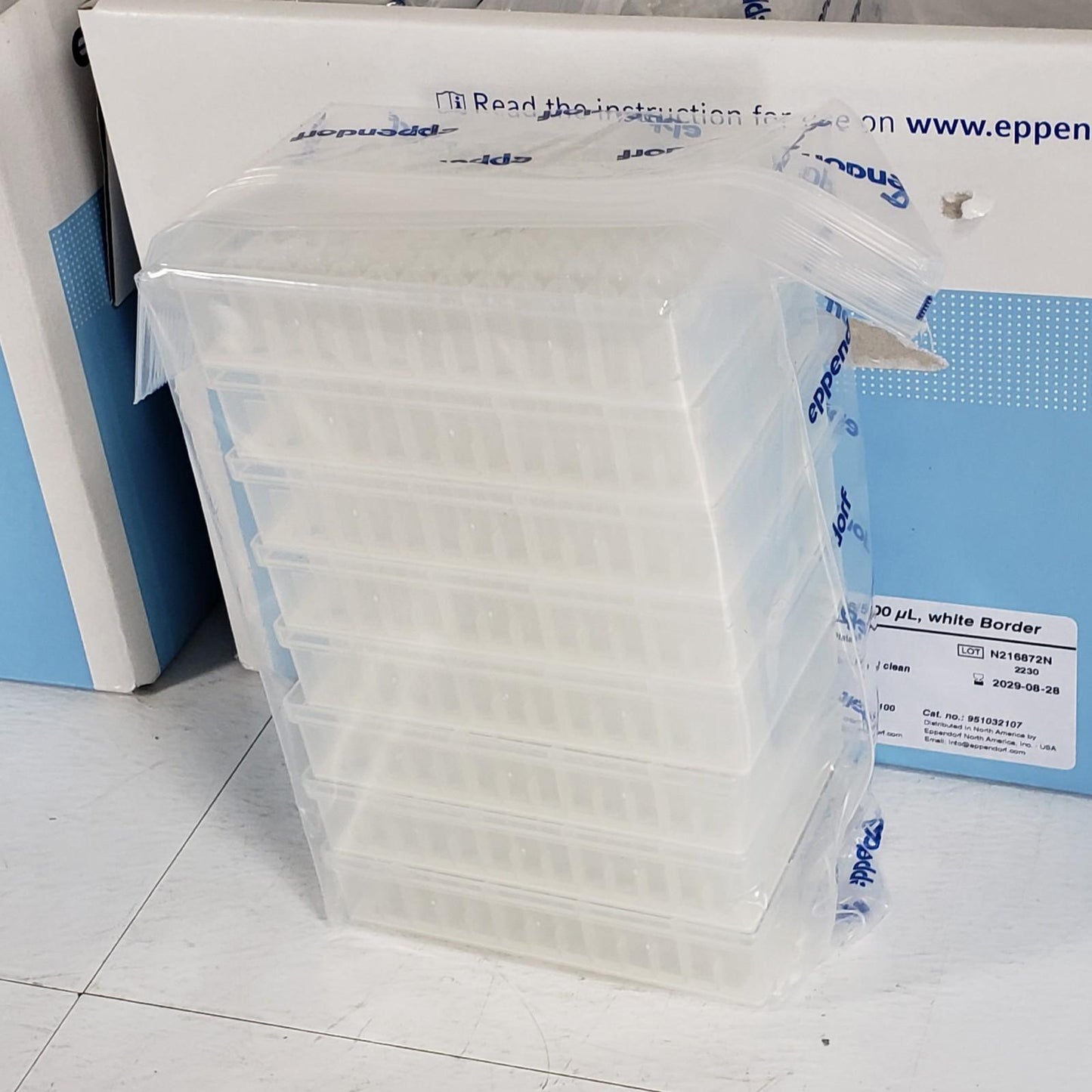 Eppendorf 951032107 Deepwell Plate 96/500 µL 64 Plates Protein LoBind PCR Clean