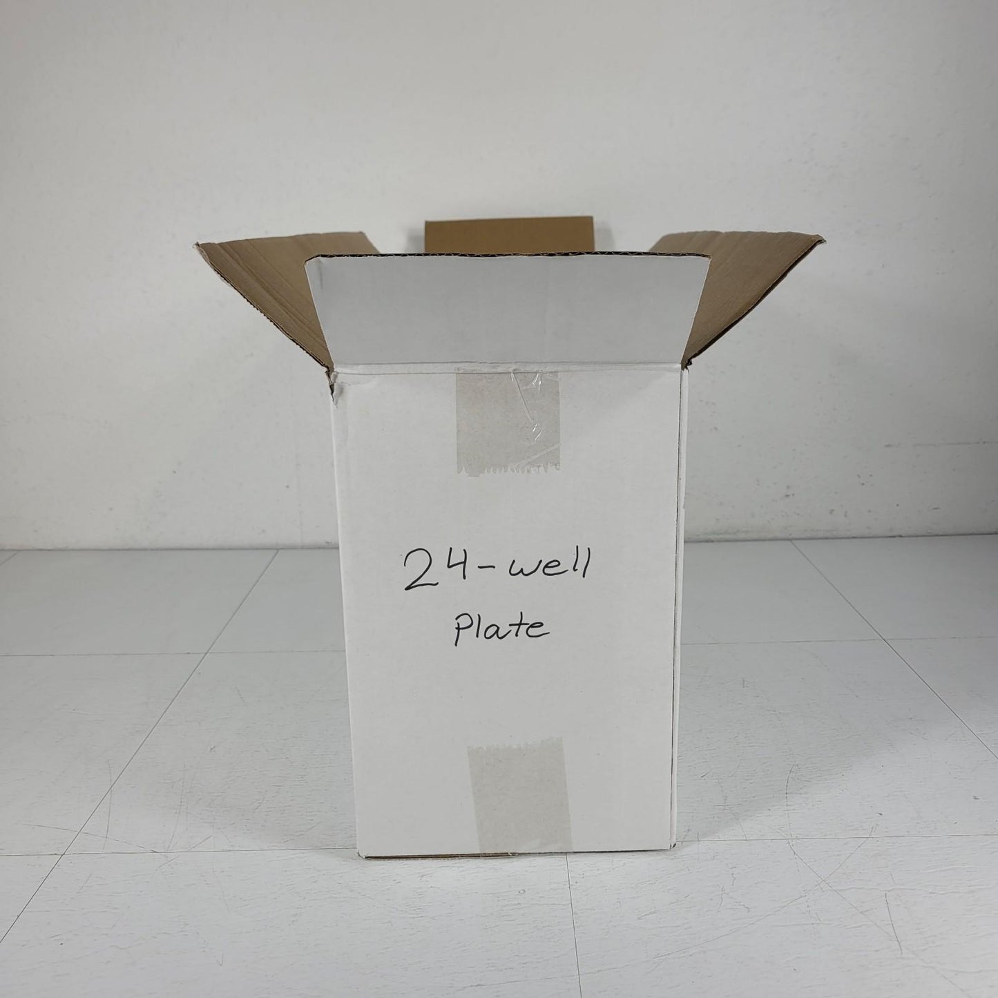 50-Pack Avantor 10062-896 VWR Tissue Culture Plates 24 Well Surface Treated Case