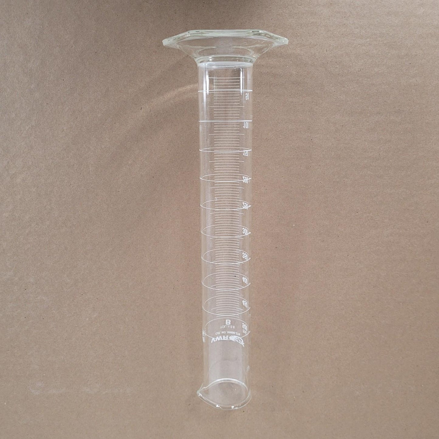 VWR 89000-274 500mL Graduated Cylinder 500mL Glass +- 2.6mL Tolerance