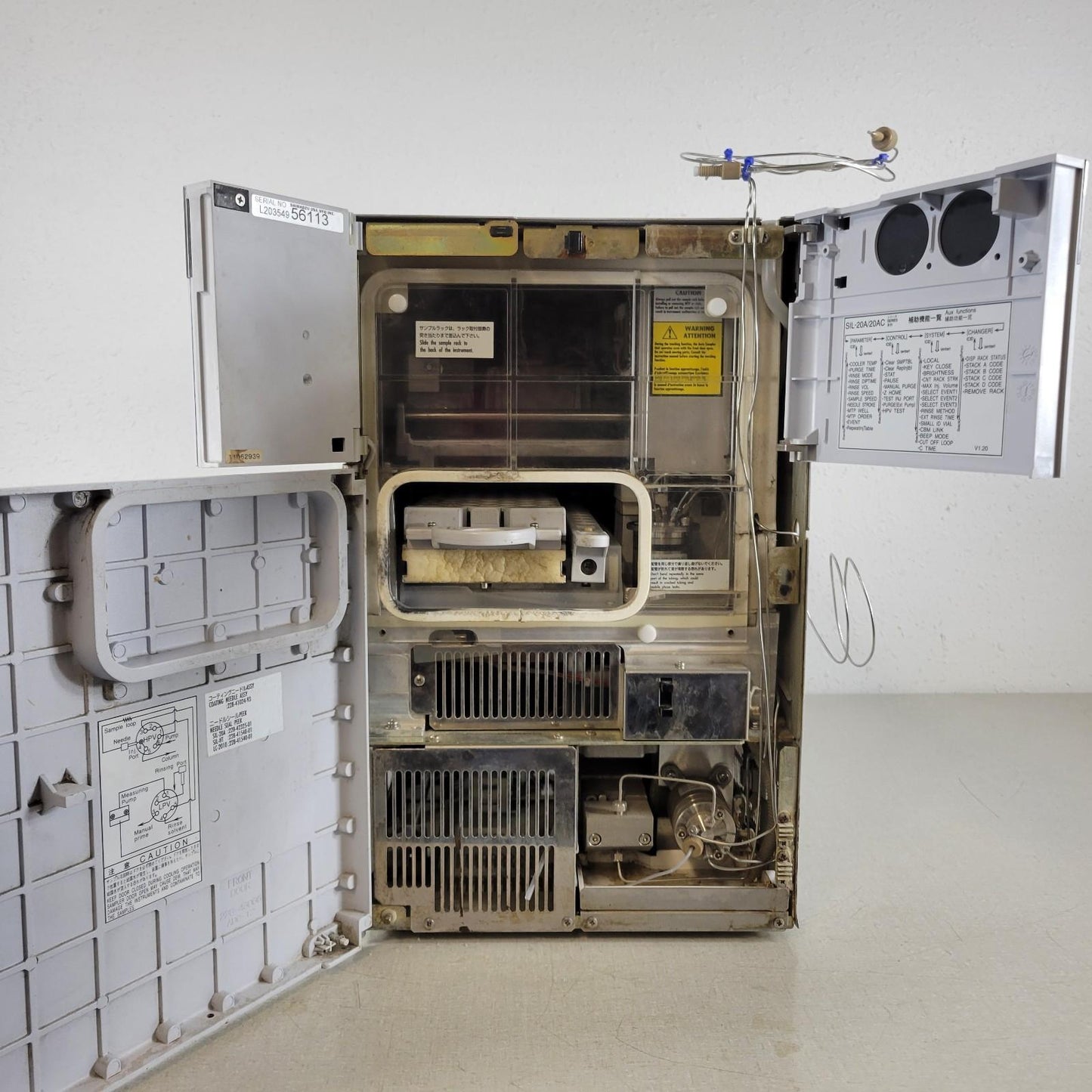 TESTED Shimadzu SIL-20AC HT 228-45133-32 Prominence Auto Sampler HPLC AS Chromat