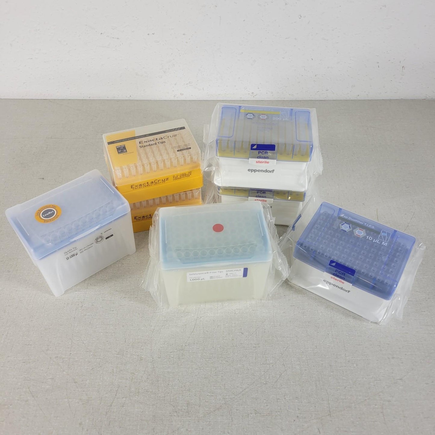 Lot Of Clean Pipette Tips .1-10uL, 10-1000uL, 10uL M, 1000uL, 2-200uL See Desc
