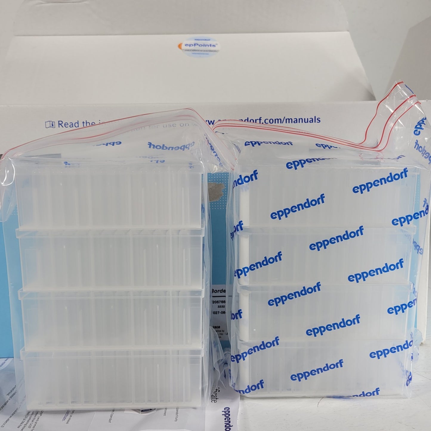 Eppendorf 951032808 Deepwell Plate 96/1000 𝜇L White Border DNA LoBind 8 Plates